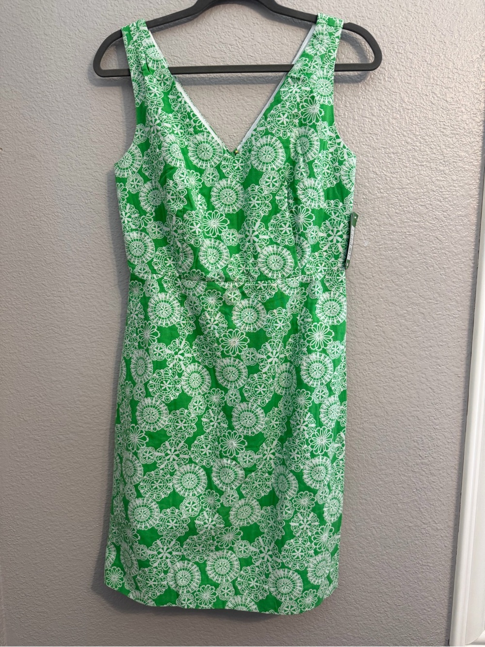 Lilly Pulitzer Kiki Green & White Lace-Print Sheath Dress with V-Neck